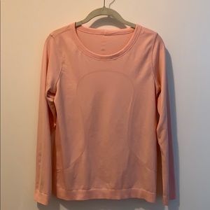 Lululemon swiftly tech long sleeve (breeze)